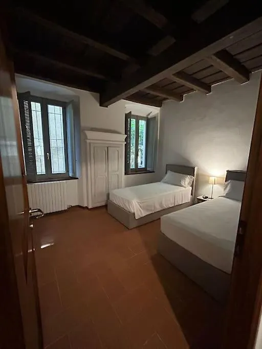 アパート レッツェノCasa Archi 1アパートメント イタリア